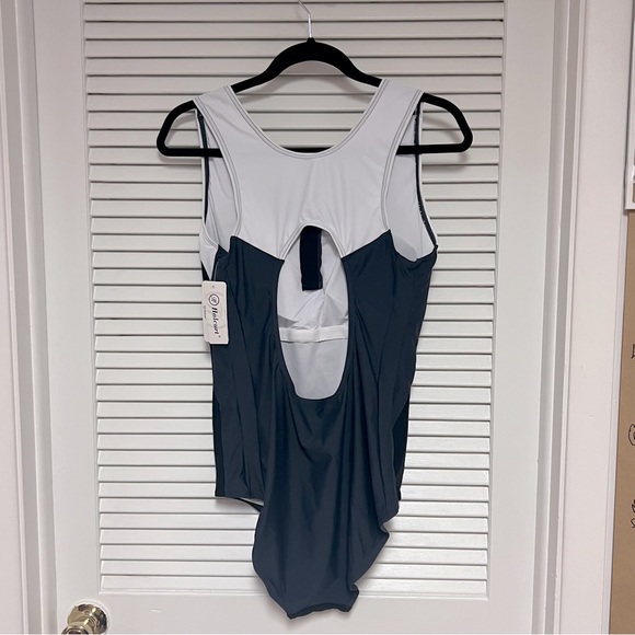 Halcurt Women's 3/4 Zip Front One Piece Swimwear Size 2X - Picture 8 of 12